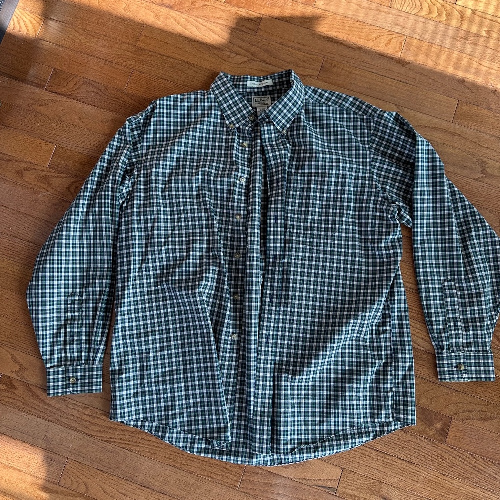 L.L. Bean Men's Wrinkle Resistant Button Down Shirt